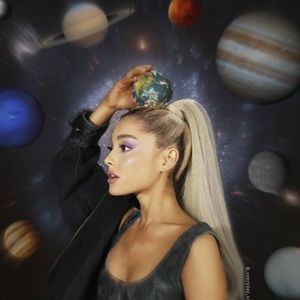 Meet your Posher, Camila